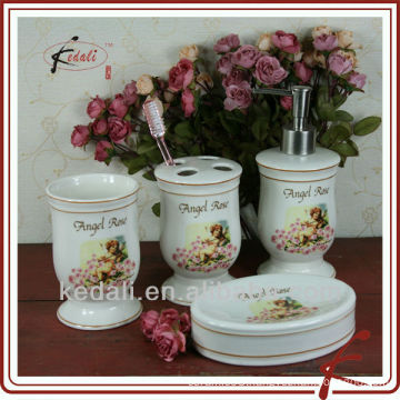 Ceramic bathroom set with angle decal